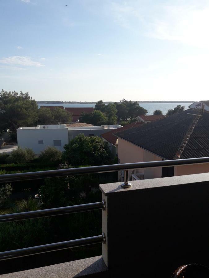 Apartmani Kuzmic Vrsi Exterior photo